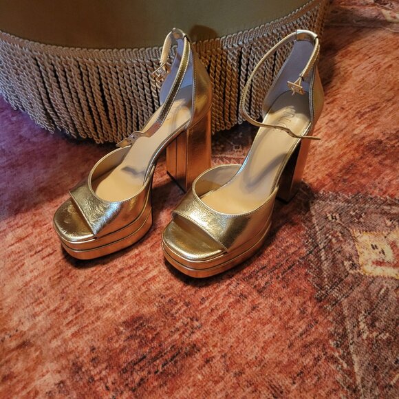 New INC Gold Platform Heels Size 8 - Picture 2 of 4
